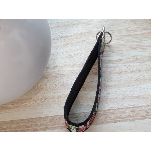 Rose Flower‎ Keychain Wristlet Boho Fabric Key Ring FOB Red Black Farmhouse Gift - Picture 6 of 8